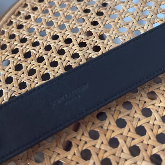 YSL Saint Laurent Cassandre shiny crocodile-embossed leather belt - Picture 7 of 9